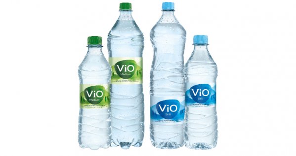 Zwei verschiedene groeßen an Vio Wasser Still und Medium